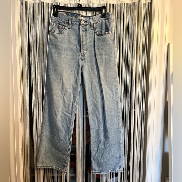 Levi’s Ribcage Straight Leg Jeans - Picture 1 of 5